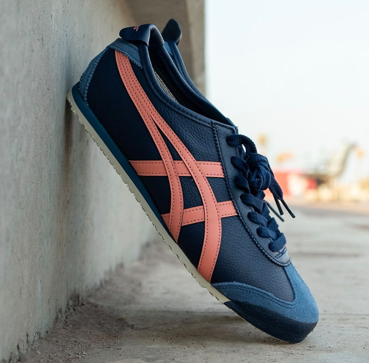ONITSUKA TIGER MEXICO 66 PEACOAT GUAVA FIX