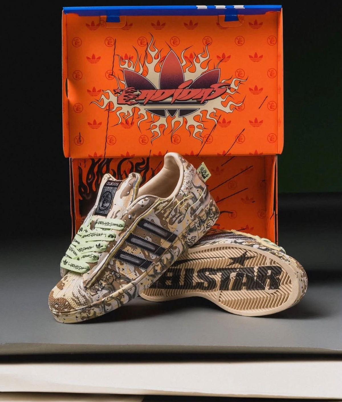 ADIDAS ORIGINALS SUPERSTAR HELLSTAR