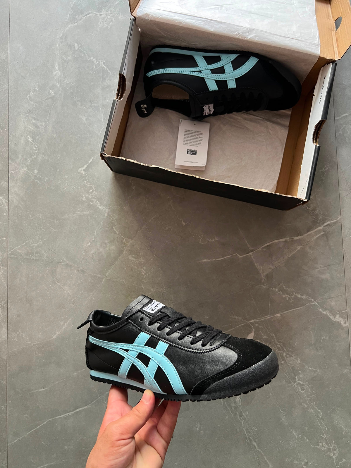 ONITSUKA TIGER VIBRANT LIGHT BLUE /AQUA BLACK