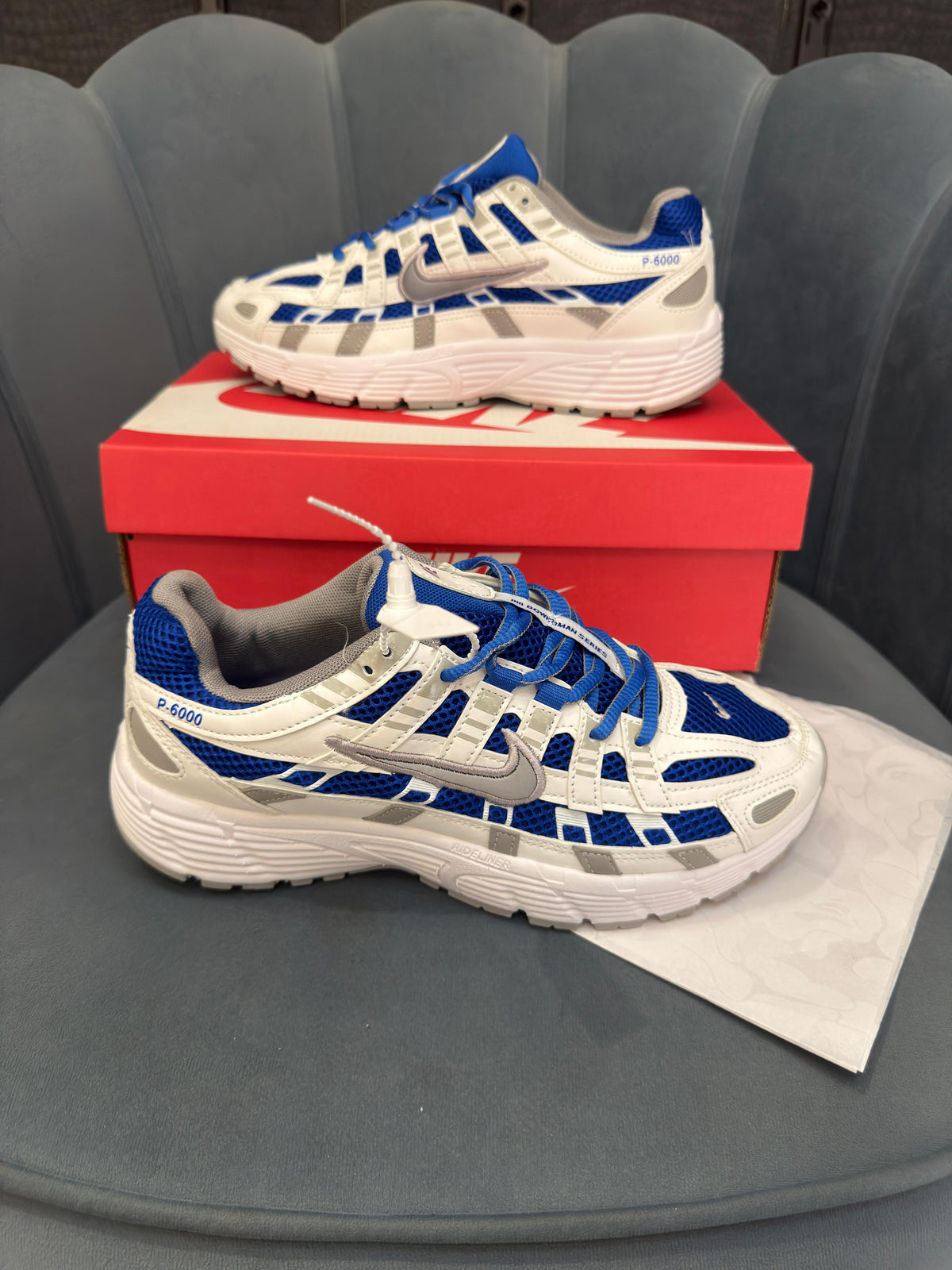NIKE P6000 TRAINER METALLIC ROYAL BLUE