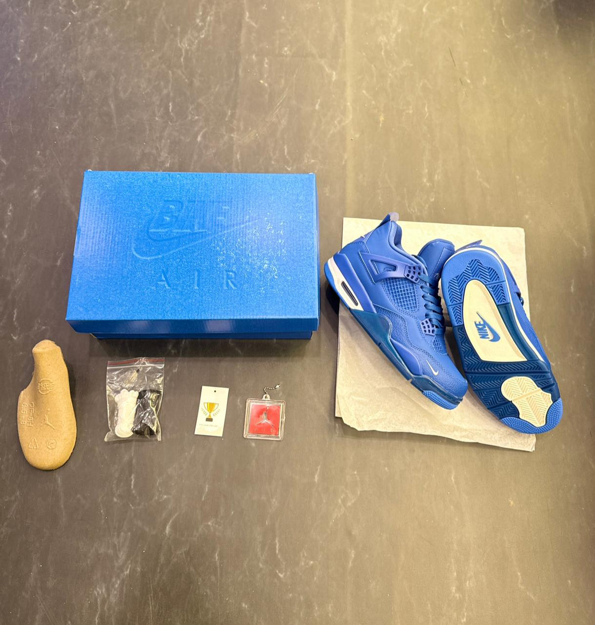 AIR JORDAN RETRO 4 NIGEL SYLVESTER BLUE