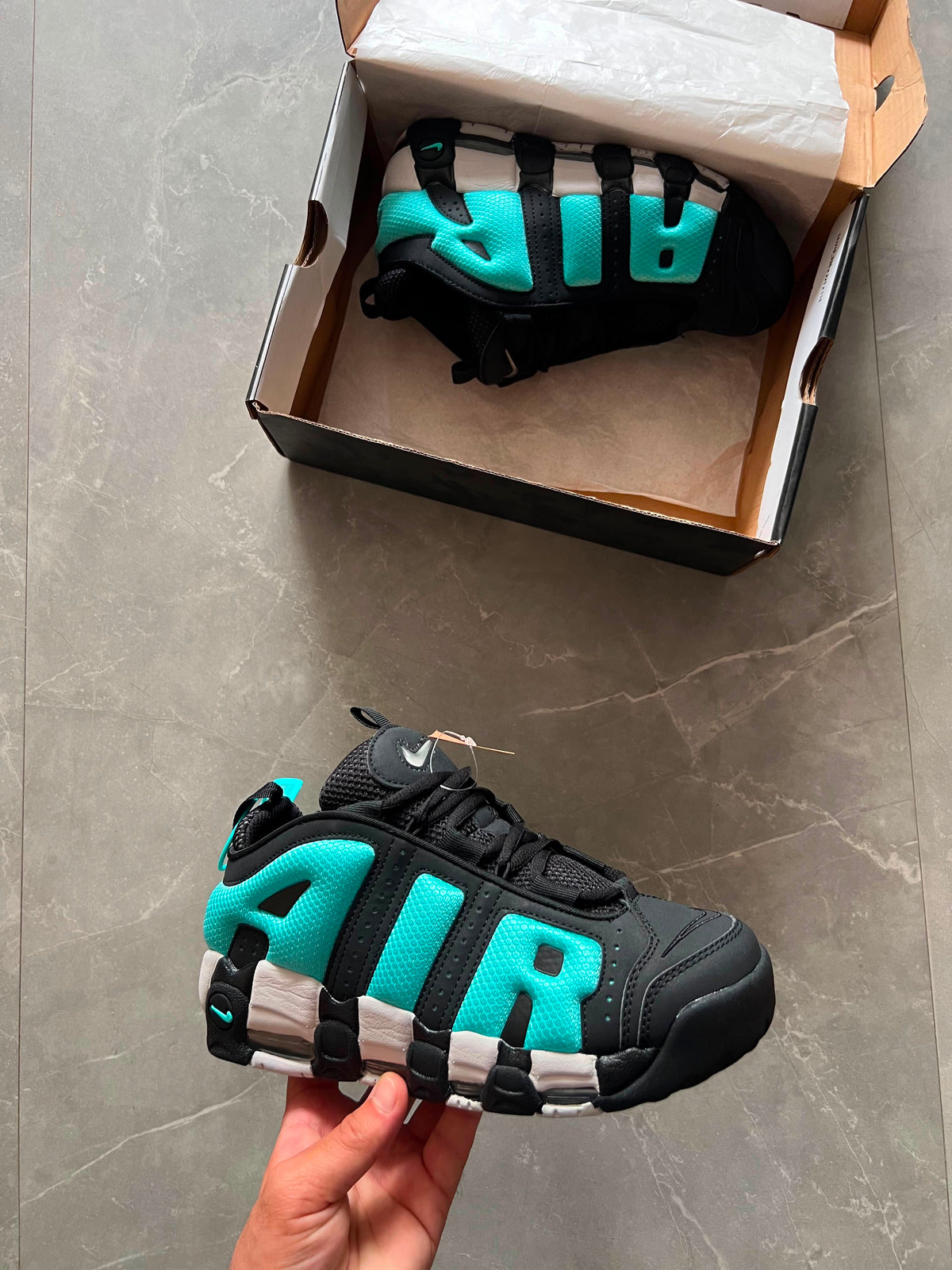 NIKE AIR UPTEMPO 2026
