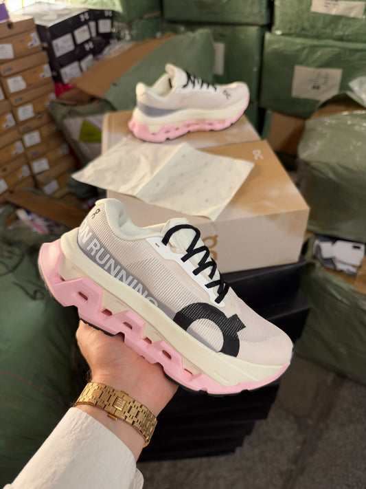 ON CLOUDMONSTER 3 HYPER PINK