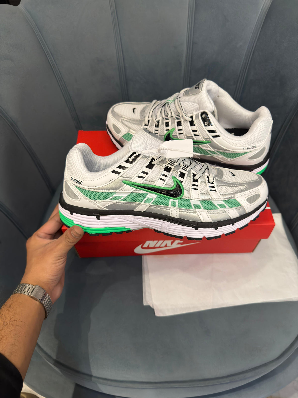 NIKE P6000 TRAINER METALLIC GREEN