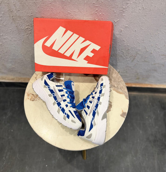 NIKE P6000 TRAINER METALLIC ROYAL BLUE
