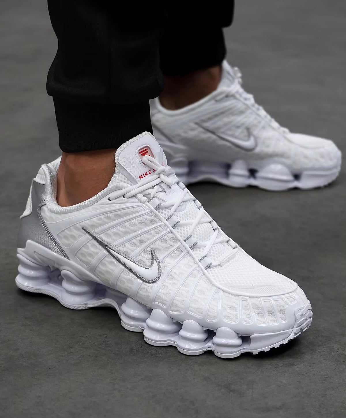 NIKE SHOX TLWHITE METALLIC SILVER