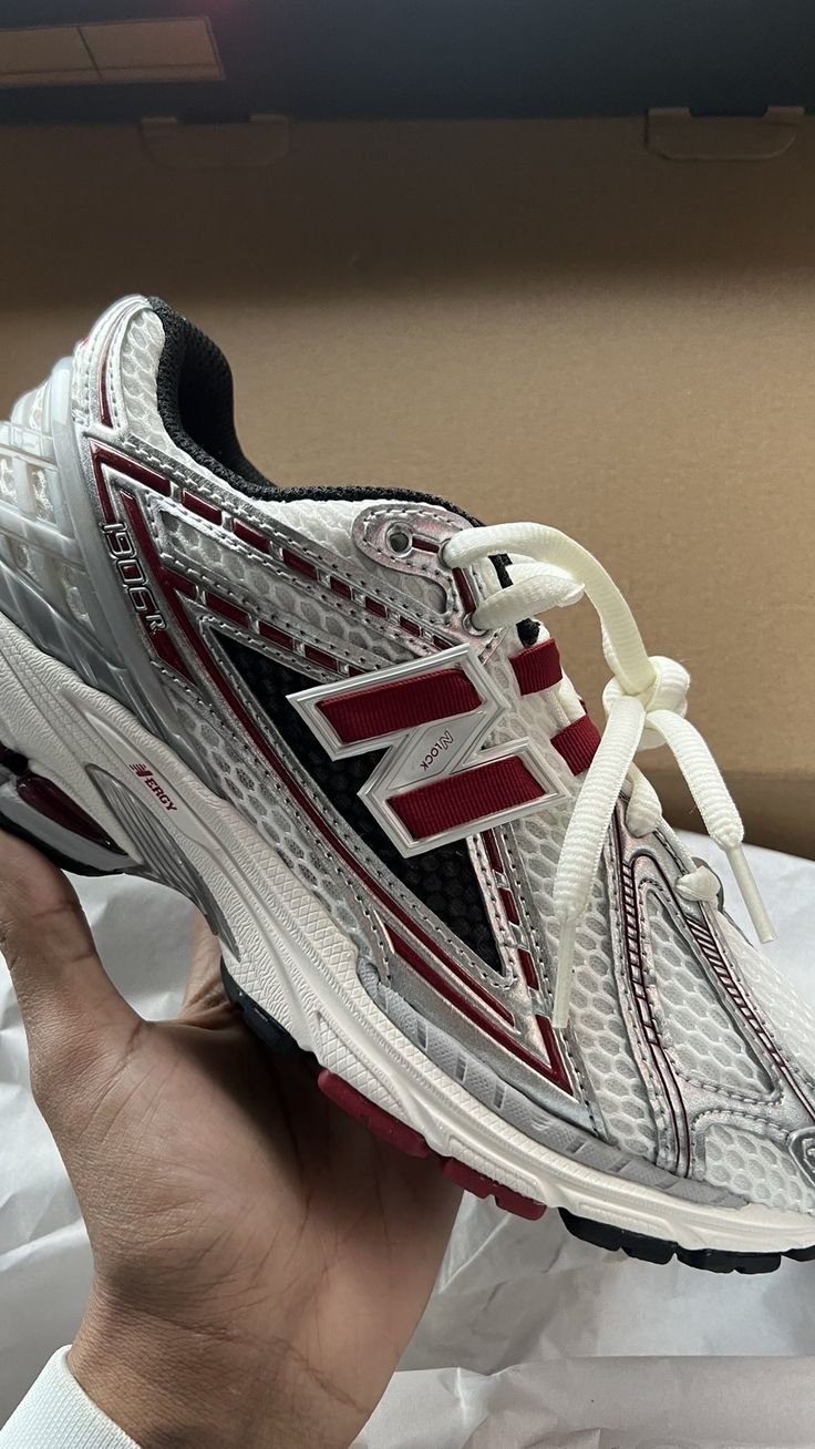 NEW BALANCE 1906R SILVER CLASSIC CRIMSON RED