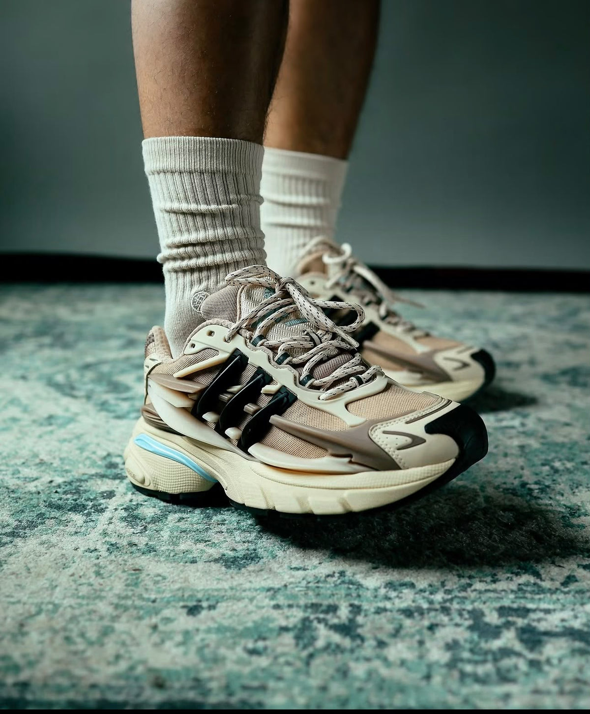 ADIDAS ADISTAR JELLYFISH X PHARREL WILLIAMS SAND