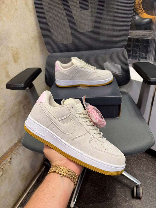 NIKE AIRFORCE 1 LOW SBLIGHT OREWOOD BROWN PINK