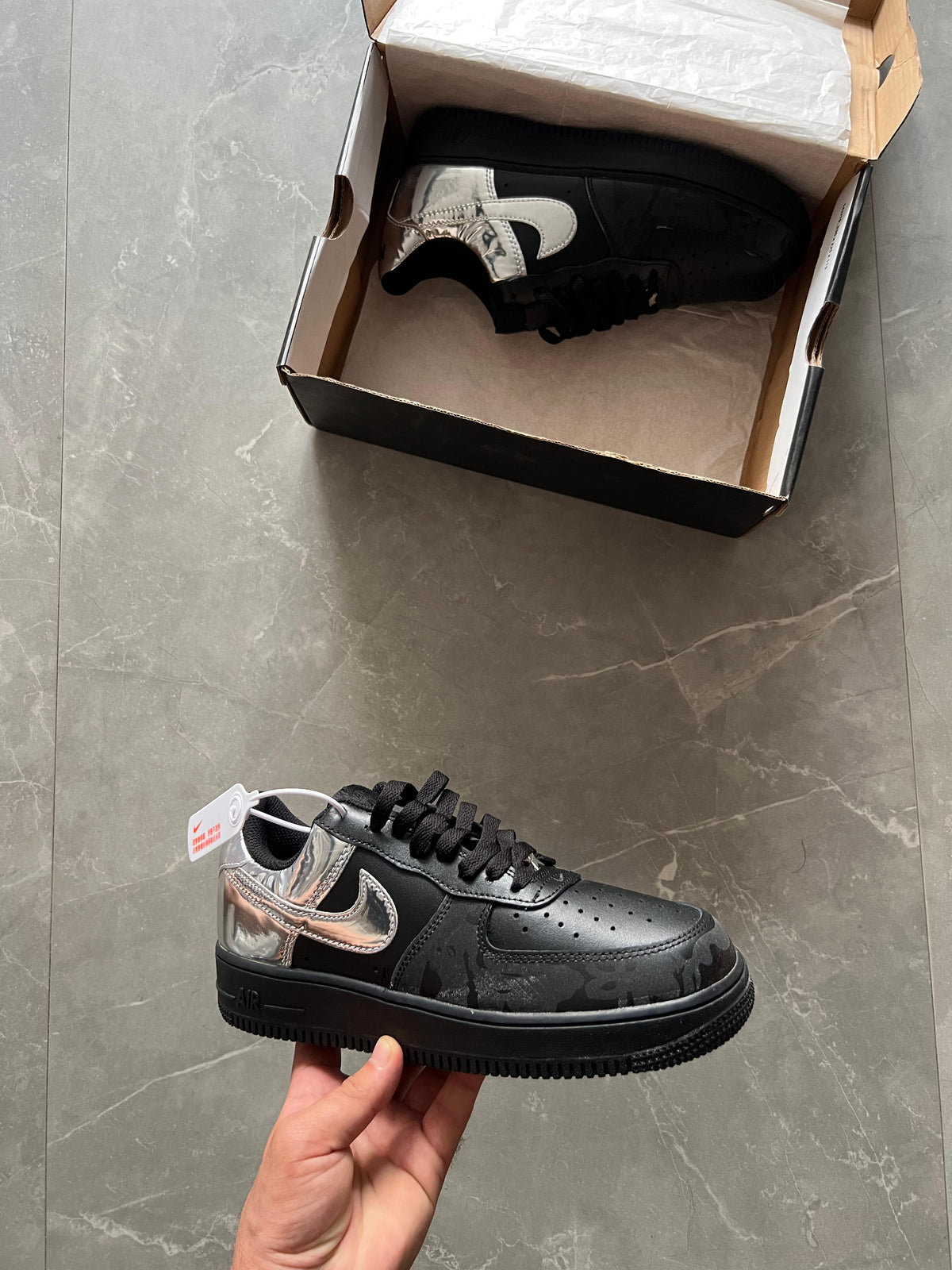 NIKE AIRFORCE ONE ORIGINALS