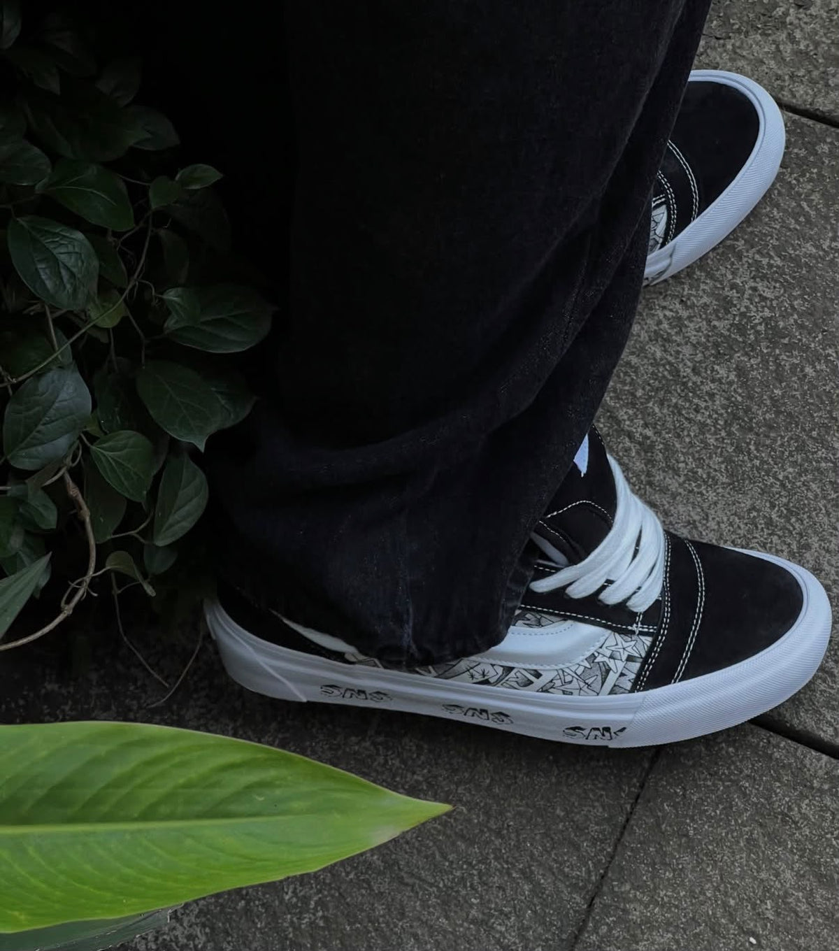 VANS OLD SKOOL KNU X SNS LTD EDTN