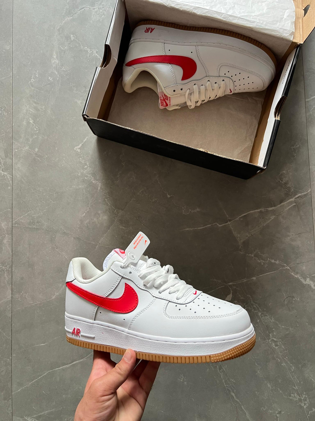 NIKE AIRFORCE 1