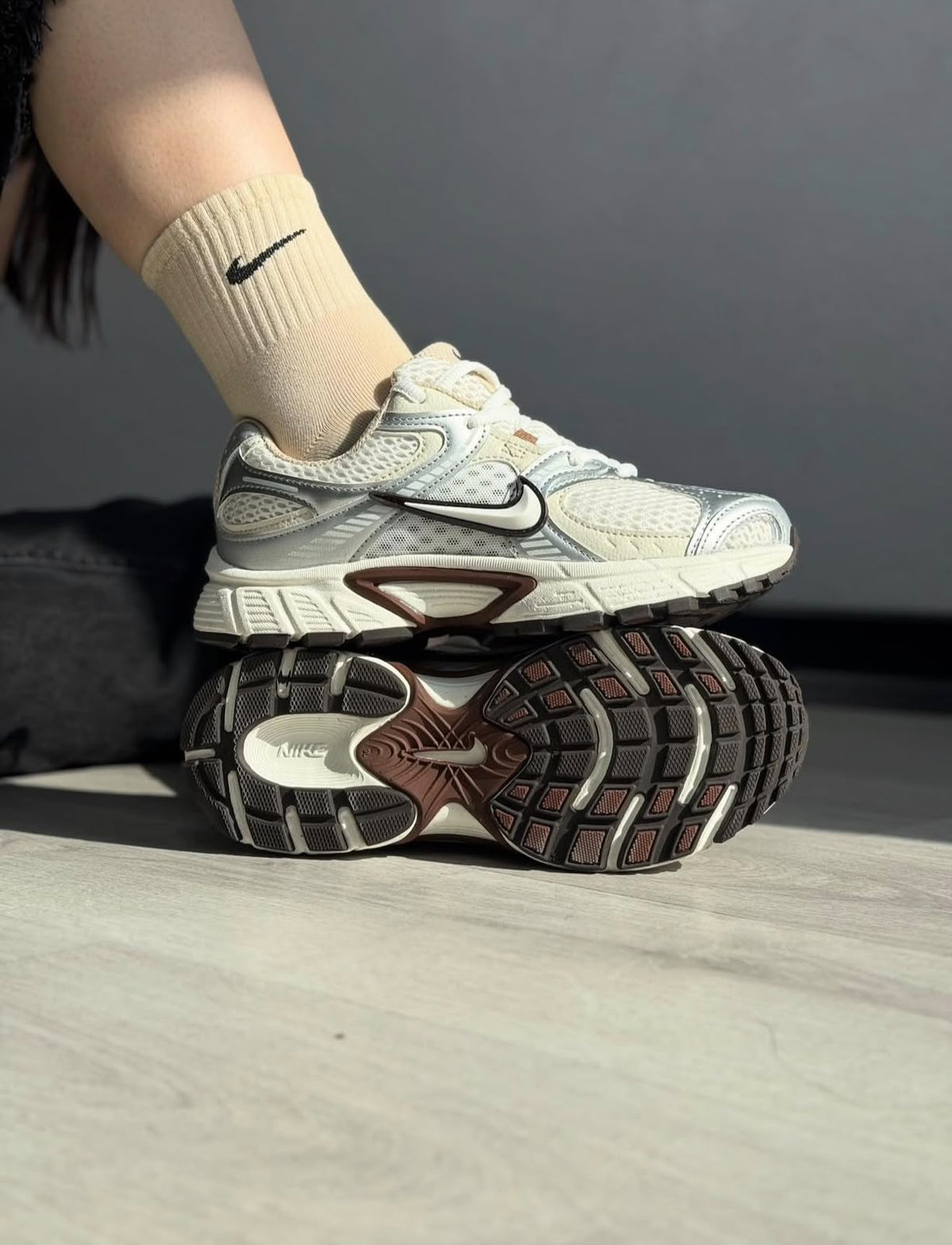 NIKE V5 RNR SAIL FAUNA BROWN PHANTOM