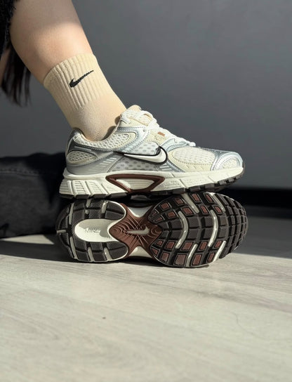 NIKE V5 RNR SAIL FAUNA BROWN PHANTOM