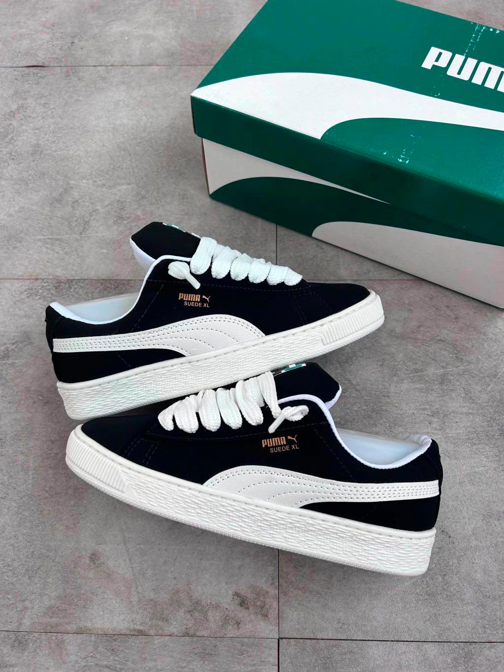 PUMA SUEDE XL BLACK WHITE