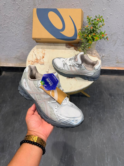 ASICS  GEL NIMBUS 10.1 KITH WHITE MORGANITE