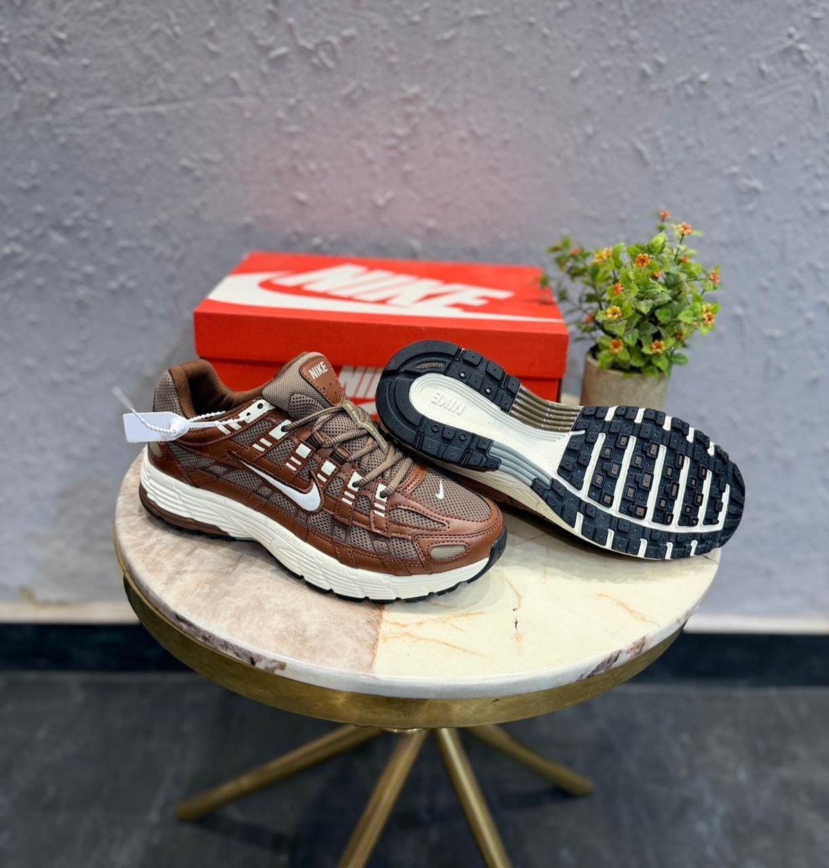 NIKE P 6000 TRAINER BROWN WHITE