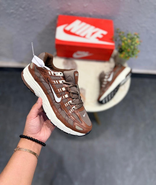 NIKE P 6000 TRAINER BROWN WHITE