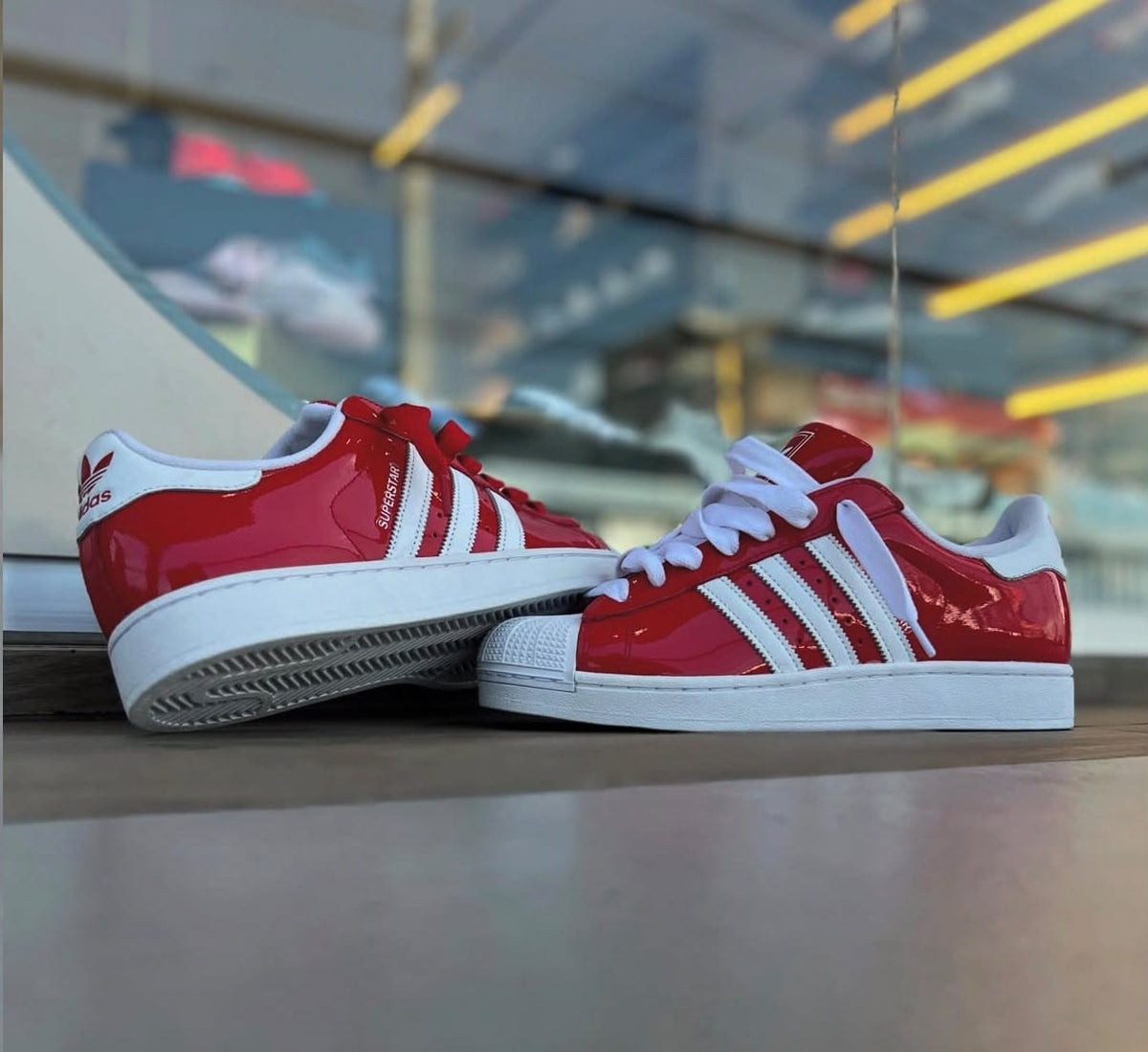 ADIDAS ORIGINALS SUPERSTAR ATMOS RED