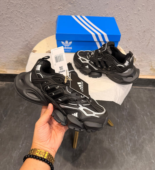 ADIDAS ORIGINALS XLG RUNNER DELUX BLACK METALLIC