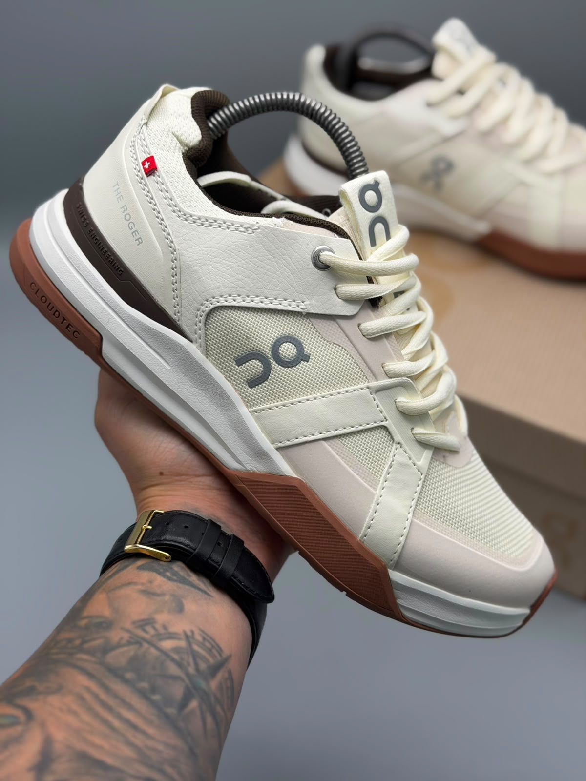 ON THE ROGER PRO ATMOS IVORY PEARL