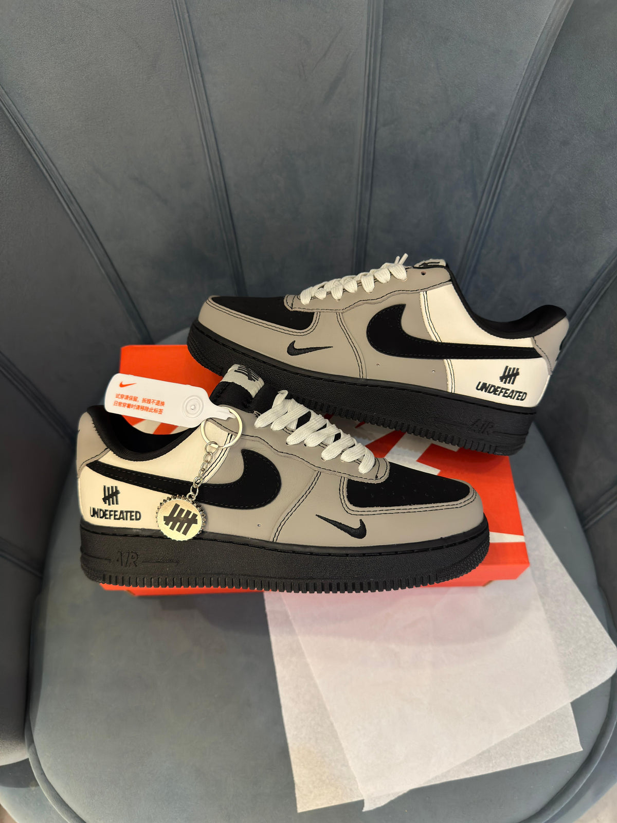 NIKE AIRFORCE CUSTOM UNDEFEATED KEY CHAIN 2025