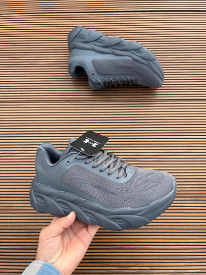 UNDER ARMOUR HALO RUNNER