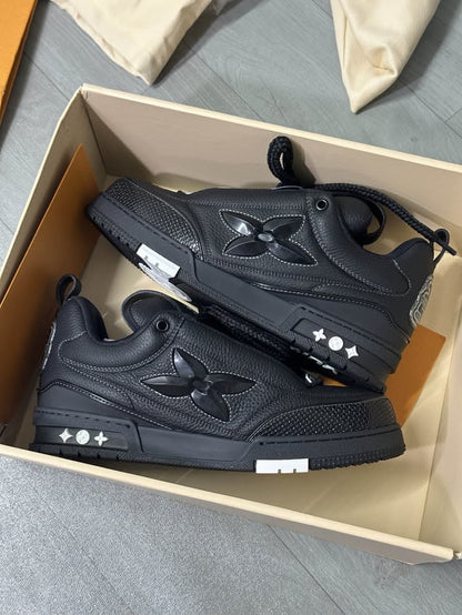 LOUIS VUITTON SKATE SNEAKERS OVERSIZED FLOWER BLACK