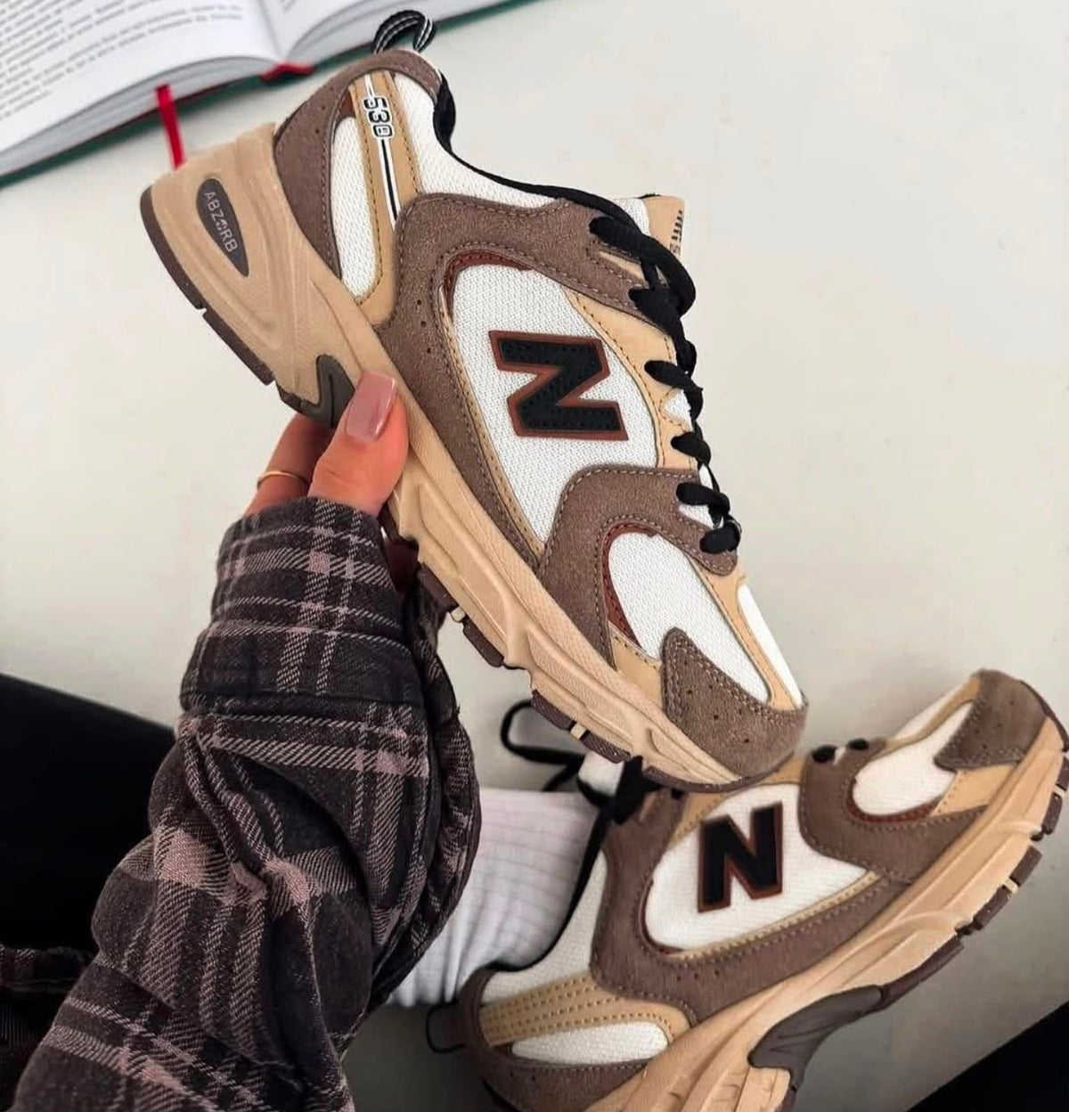 NEW BALANCE 530 BROWN TAN