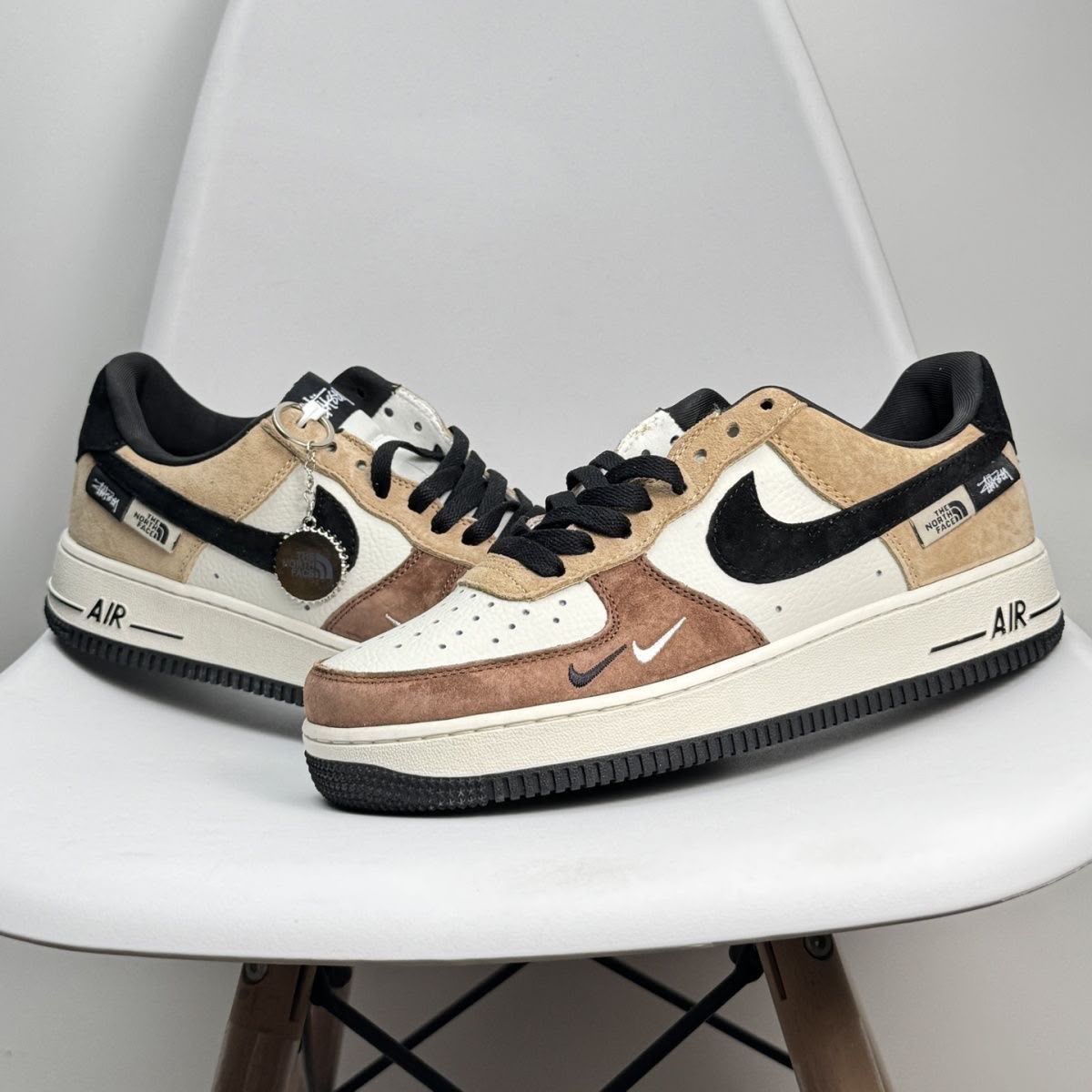 NIKE AIRFORCE ONE THE NORTH FACE