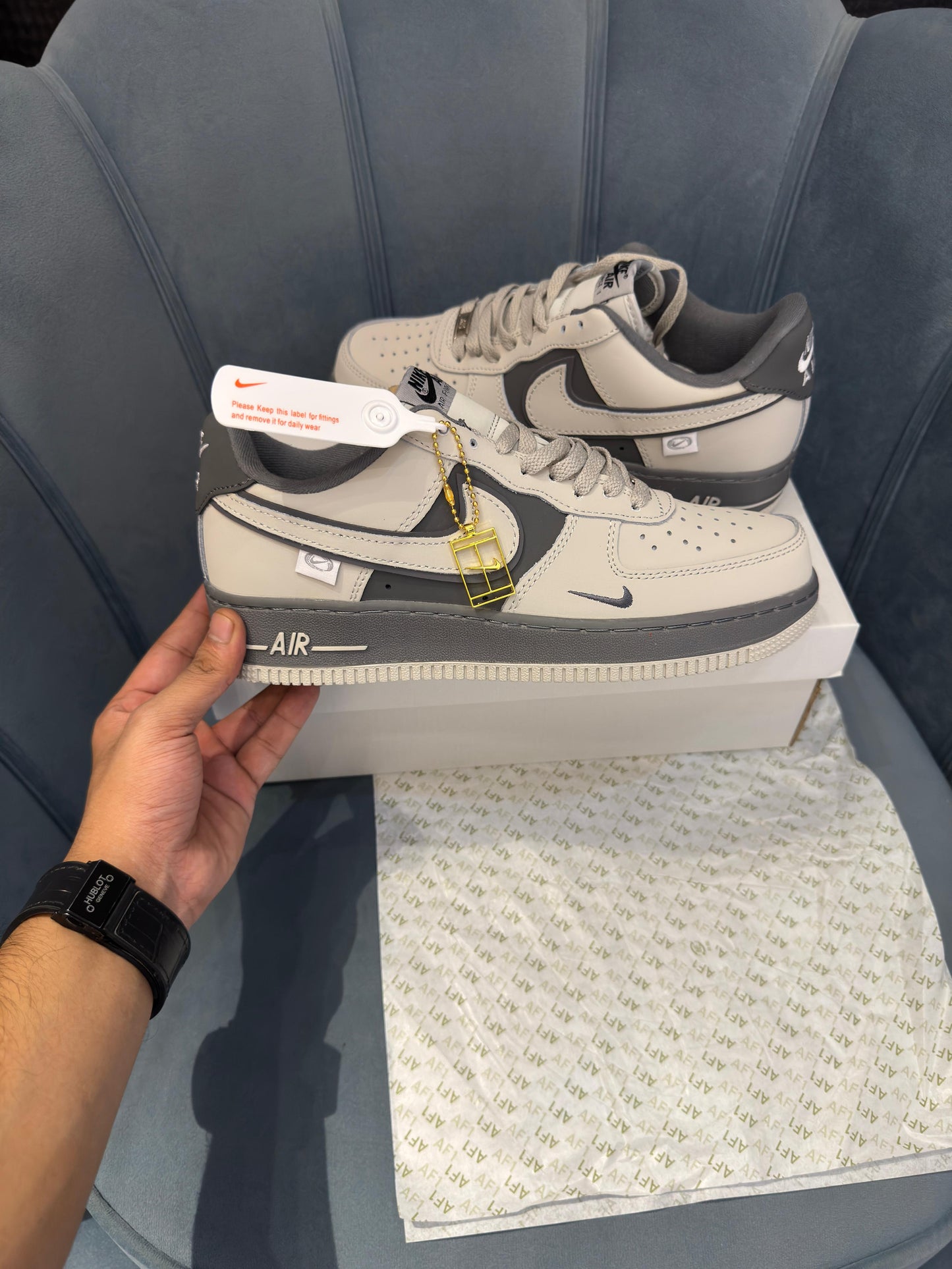NIKE AIRFORCE 1 EPIC GREY