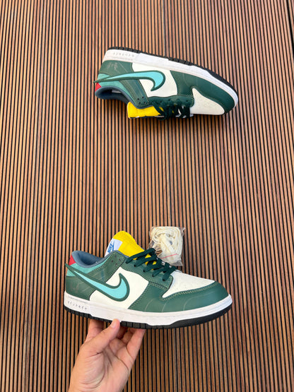 NIKE SB DUNK