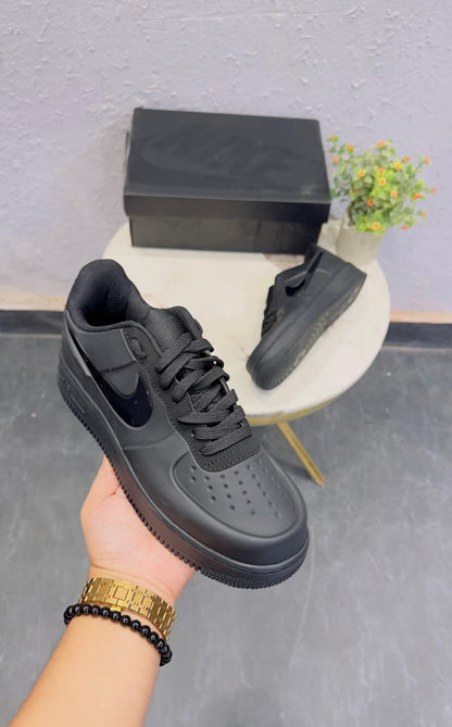 NIKE AIRFORCE FOAMPOSITE PRO METALLIC  BLACK