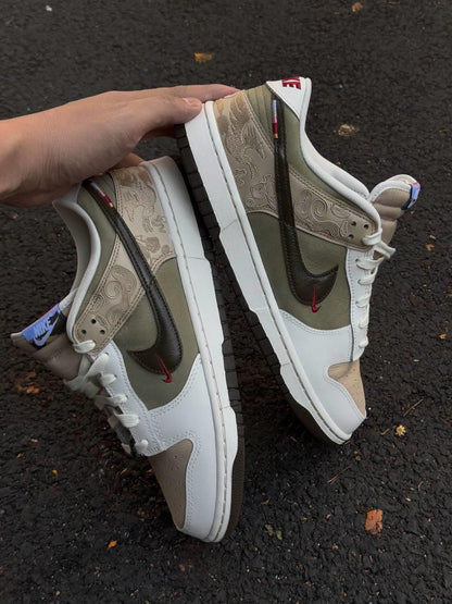 NIKE DUNK LOW SE RETRO LNY YEAR OF THE HORSE