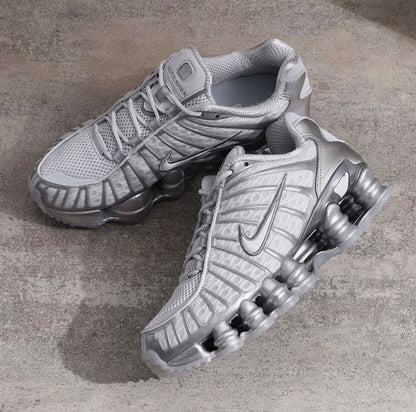 NIKE SHOX TL GREY METALLIC SILVER