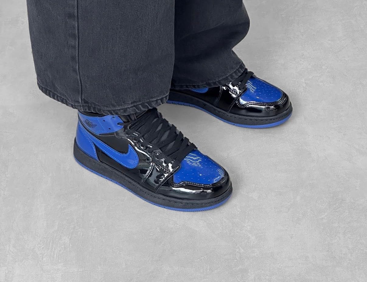 AIR JORDAN RETRO 1 PATENT BLUE BLACK
