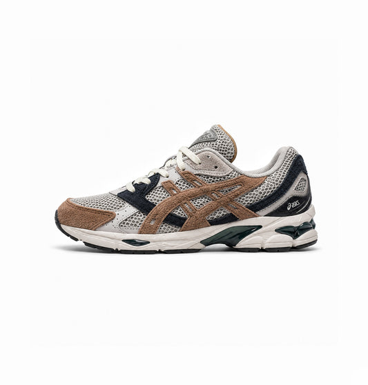 ASICS NYC GEL HAL STUDIO