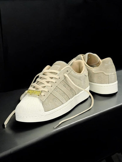 ADIDAS ORIGINALS SUPERSTAR  BEIGE ENGRAVED 3 STRIPS FLOWER