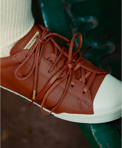 CONVERSE CHUCK TAYLOR LO LEATHER 2026