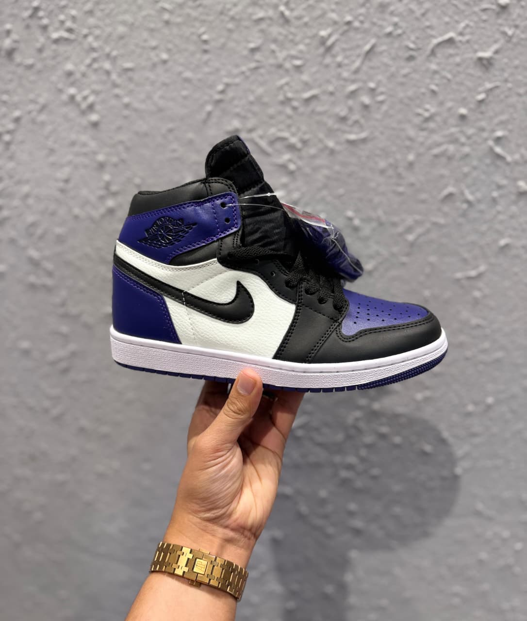 AIR JORDANS RETRO 1 MID PURPLE COURT