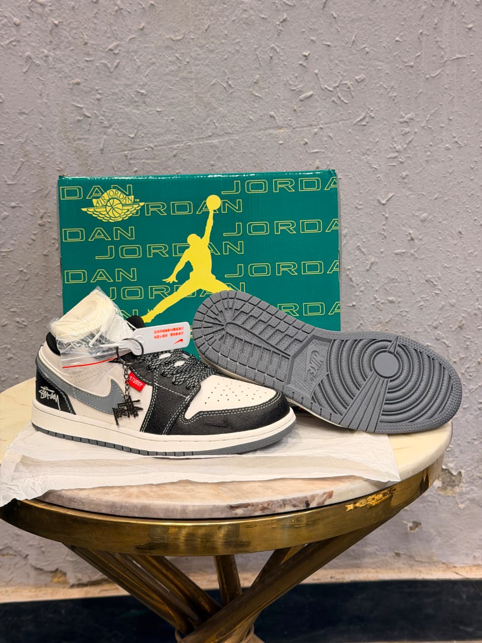 AIR JORDAN RETRO 1 X STUSSY BLACK GREY