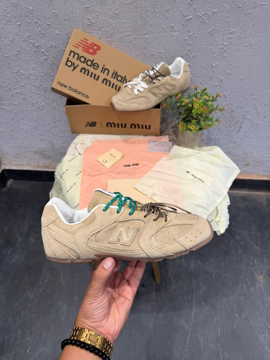 NEW BALANCE 530X MIU MIU ECRU