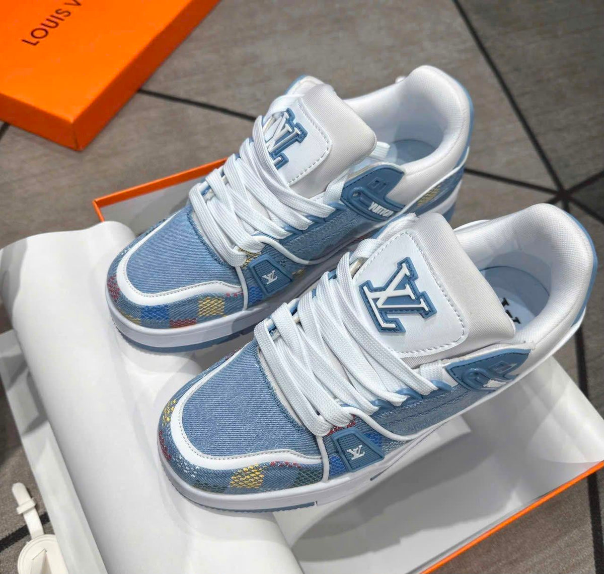 LOUIS VUITTON DENIM DEMIER LV TRAINER