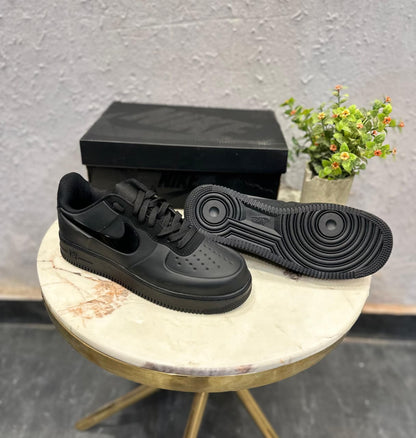 NIKE AIRFORCE FOAMPOSITE PRO METALLIC  BLACK
