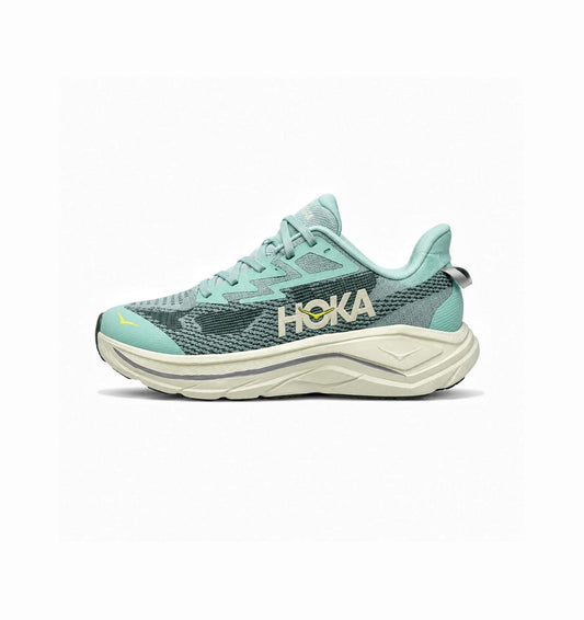 HOKA CHALLENGER