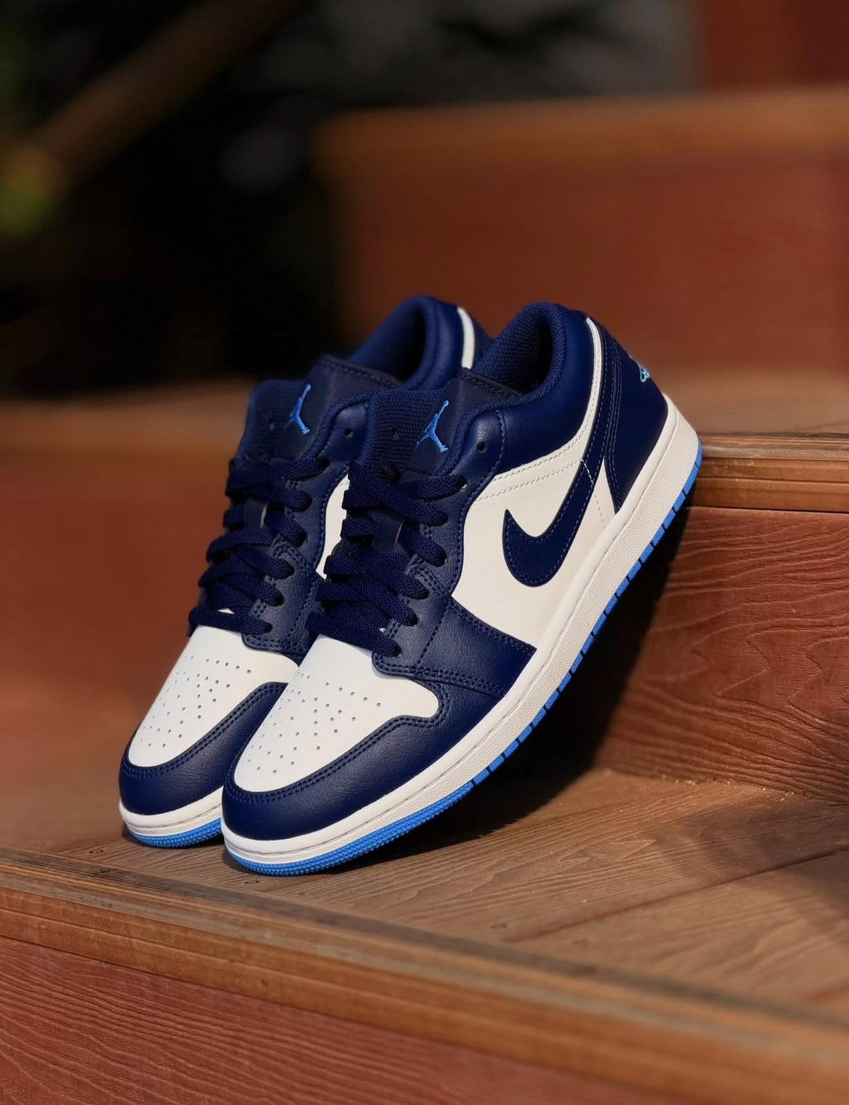 NIKE AIR JORDAN 1 LOW MIDNIGHT NAVY UNIVERSITY BLUE
