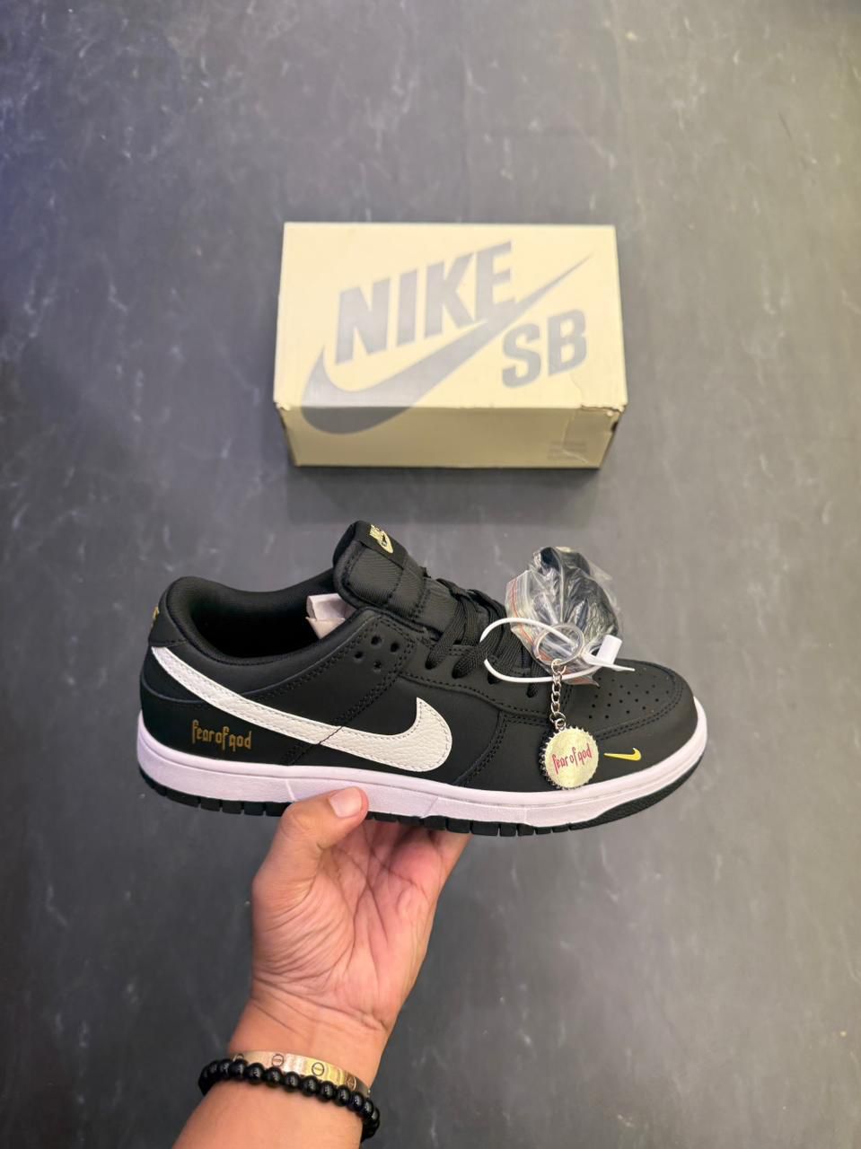 NIKE SB DUNK FEAR OF GOD 2025