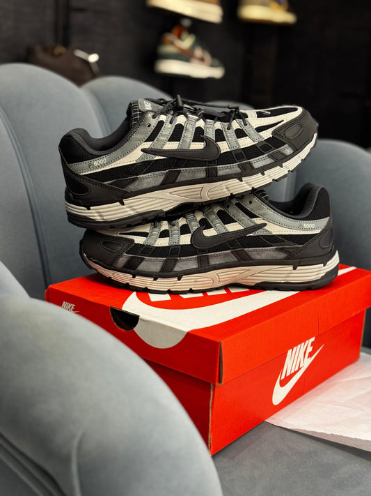 NIKE P 6000 TRAINER BLACK /GREY
