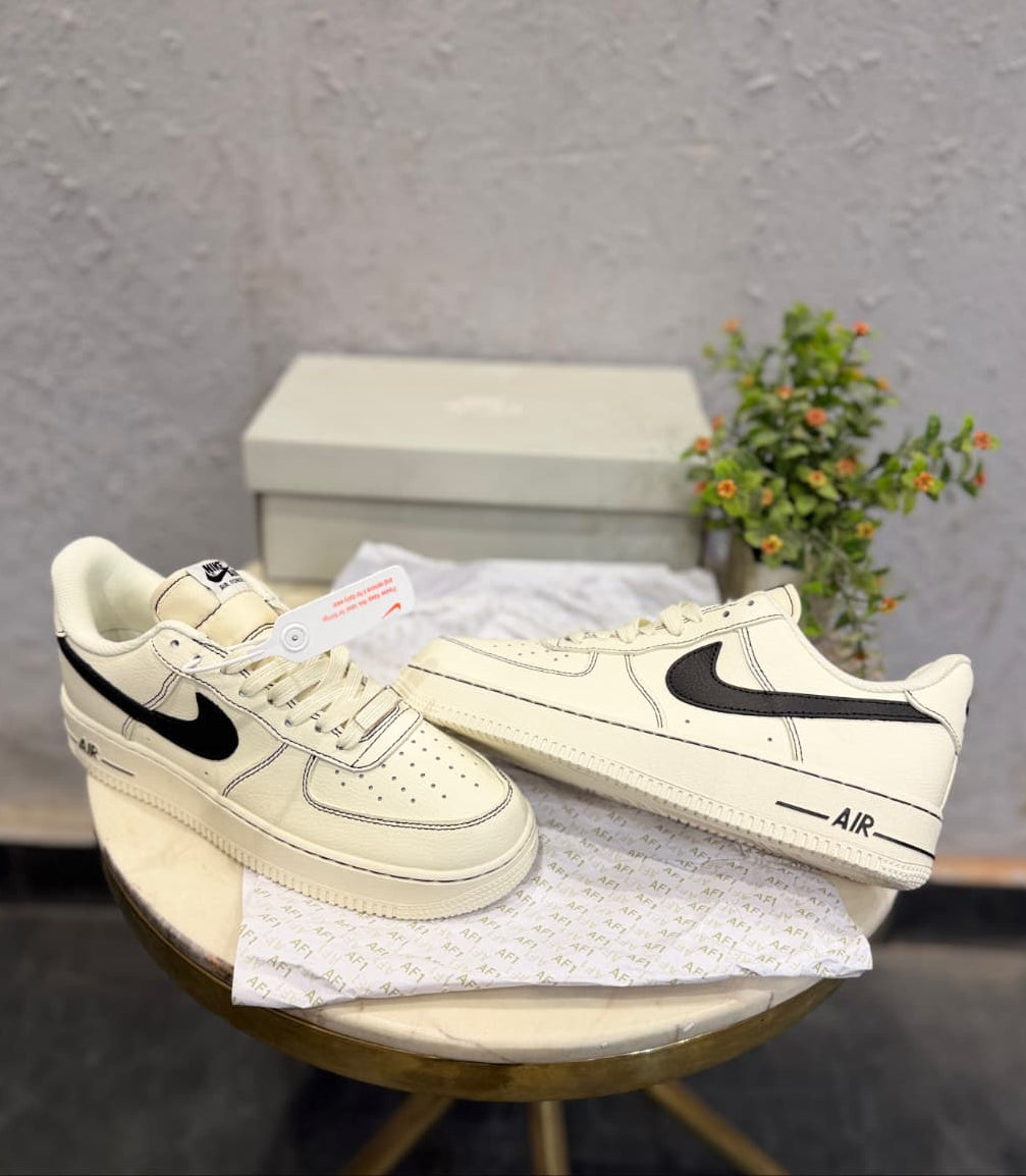 NIKE AIRFORCE ONE KHAKI ESSENTIAL