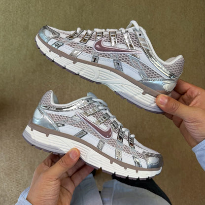 NIKE P6000 TRAINER METALLIC WINE SWOOSH